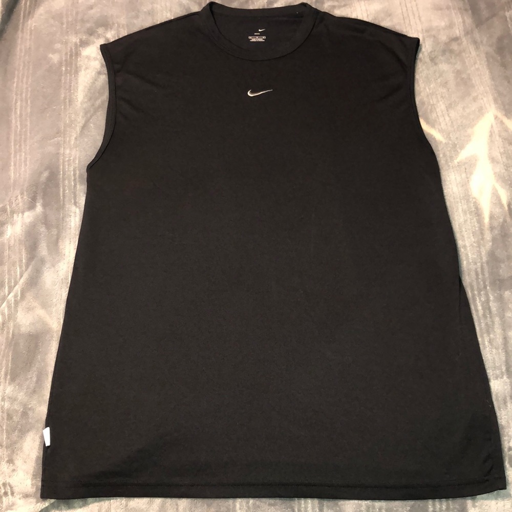 Medium Nike Dri-fit Center swoosh sleeveless top
